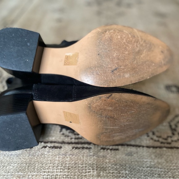 Madewell side zip bootie size 9 - Picture 3 of 7